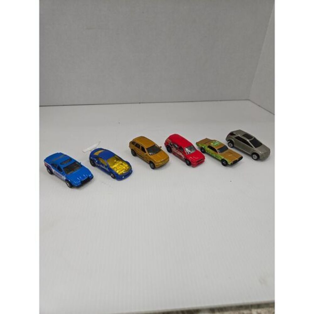 Vintage 2001 Matchbox Die-Cast Car Collection Lot of 6 Sports Cars Racing